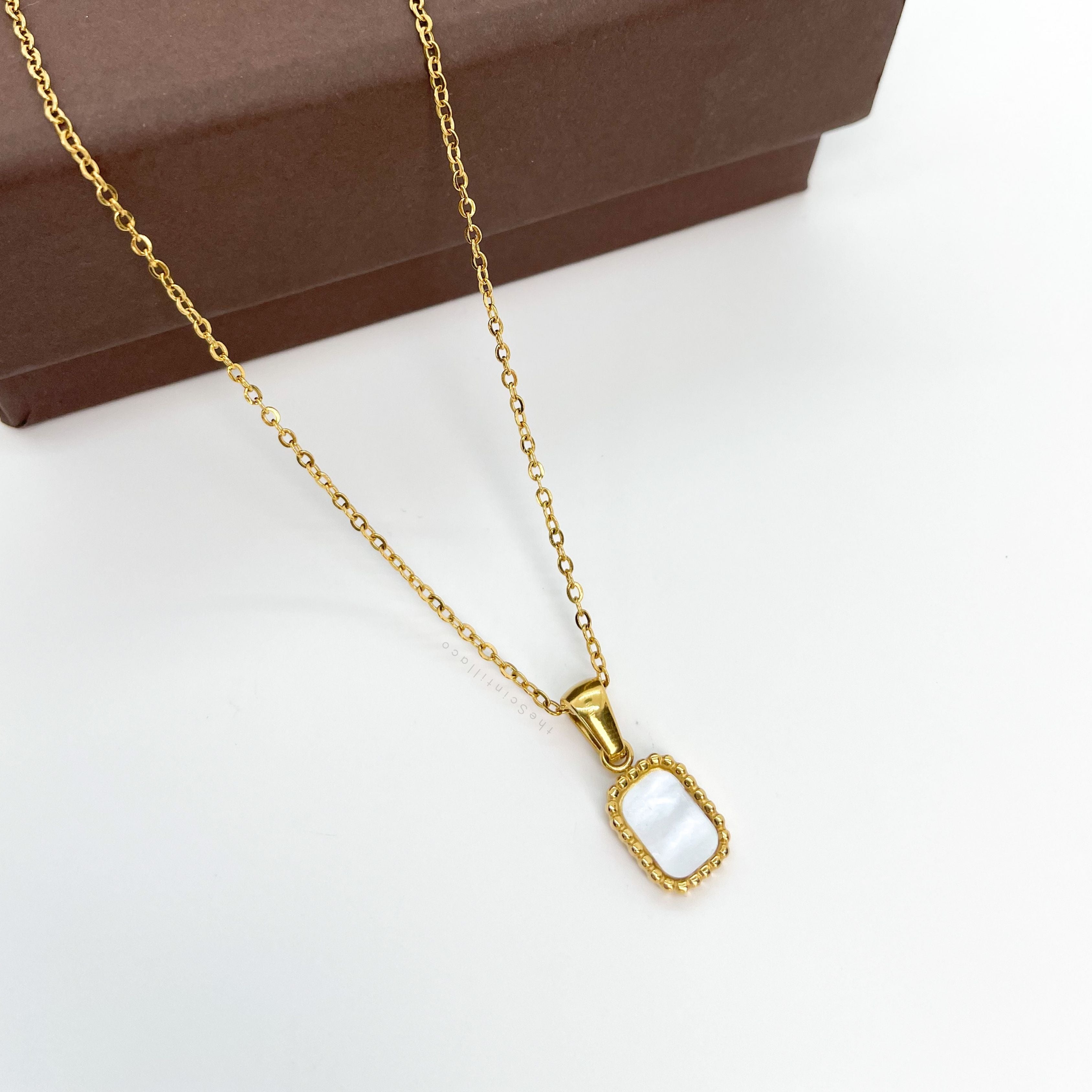 Aster Pendant Chain Necklace